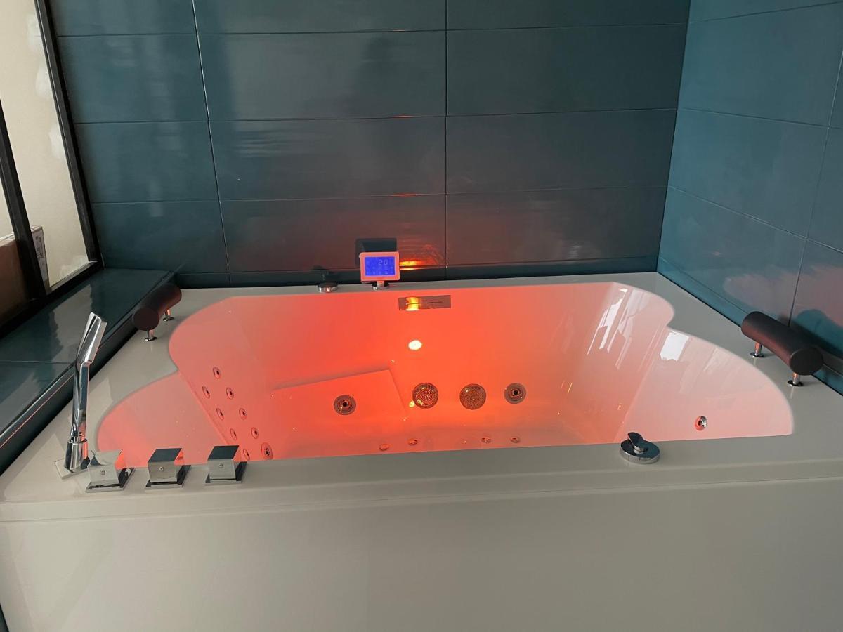 Appartement Luxe Balneotherapie Au Village Naturiste Du Cap D'Agde Exteriér fotografie